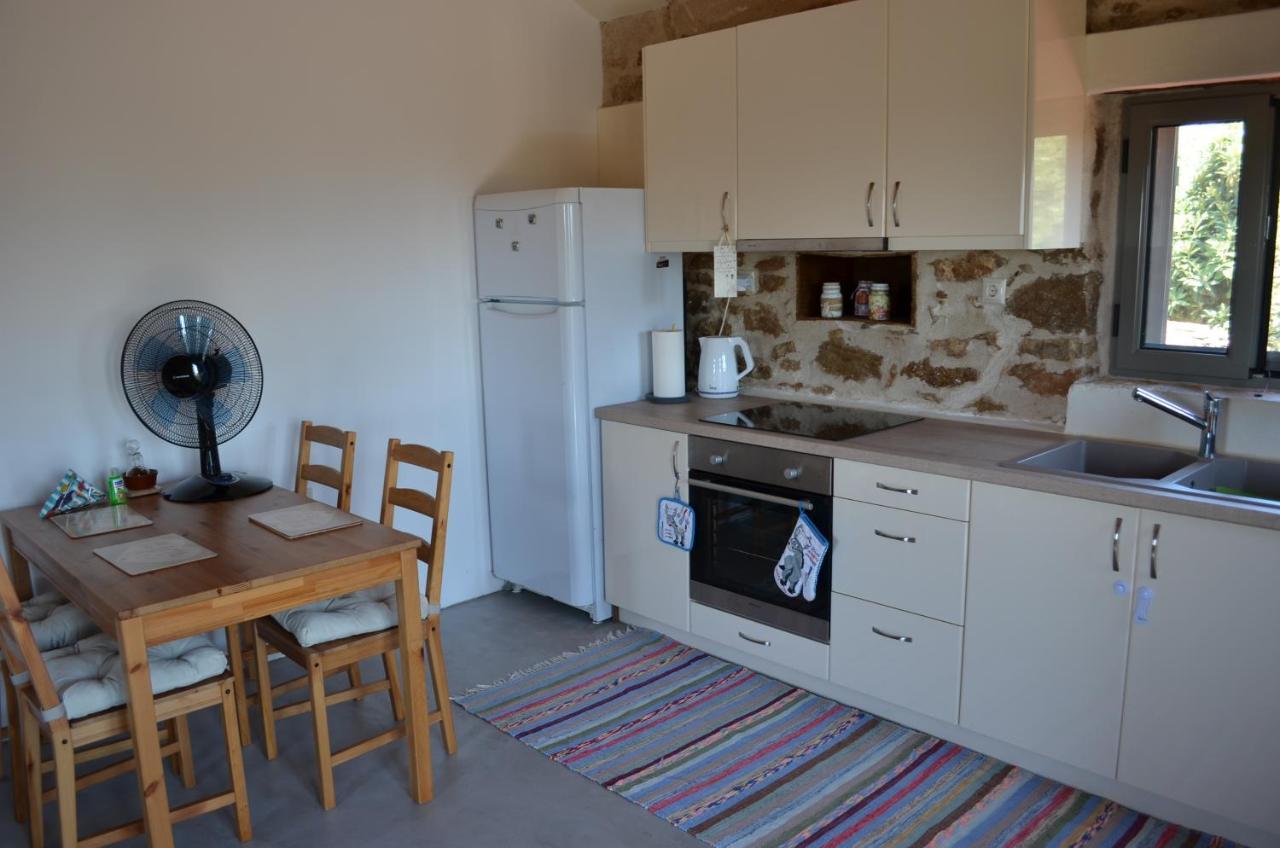 Messinian Stone Houseヴィラ エクステリア 写真