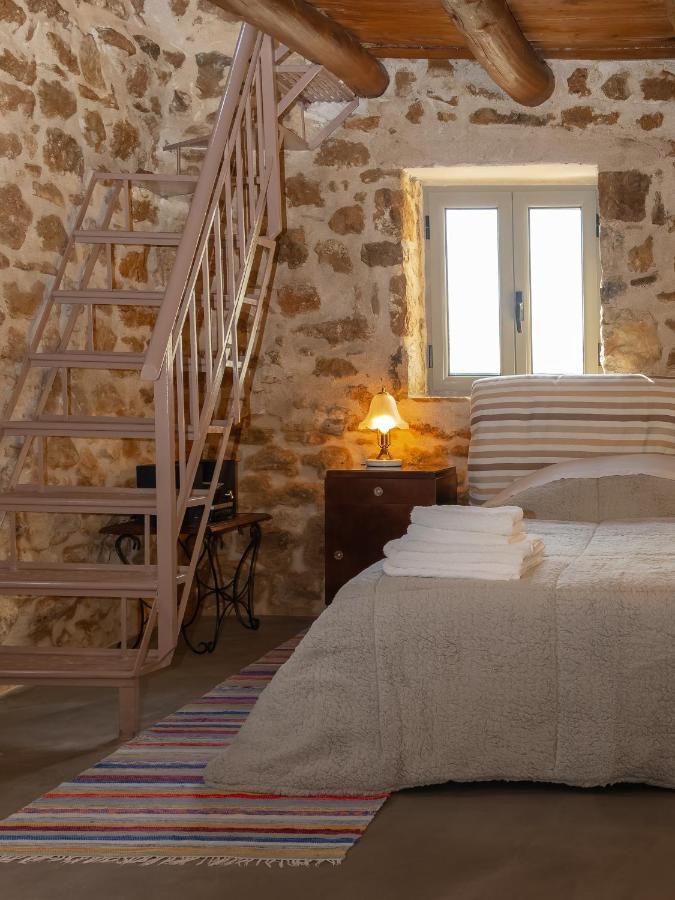 Messinian Stone Houseヴィラ エクステリア 写真